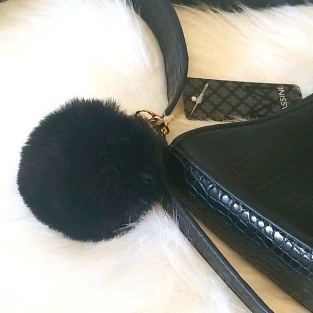 NWT Massini Embossed Bucket Hobo Style Bag - Picture 3 of 12